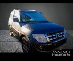 2013 MITSUBISHI SHOGUN 4WO