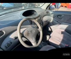 Ricambi Toyota Yaris Verso 1.3 Benzina 2000 - 5