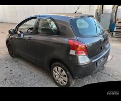 Ricambi Toyota Yaris 1.4 Benzina 2009 - 5