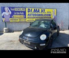 Volkswagen new beetle 1.9 tdi 90cv per ricambi - 1