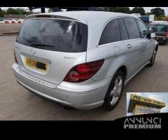 Mercedes benz r320l sport 2008 ricambi