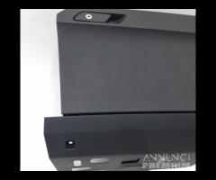 CASSETTO PORTA OGGETTI AUDI Q3 Serie (F3B) 83B8570