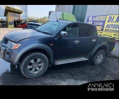 Mitsubishi l200 anno 2008 pick up per ricambi