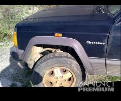 Cherokee jeep - ricambi vari di motore+ trasmissio