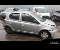 TOYOTA YARIS 1.4 D 55KW 5M 5P (2002) RICAMBIO USAT