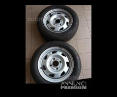 Gomme neve complete di cerchio 165 65 13 ford ka