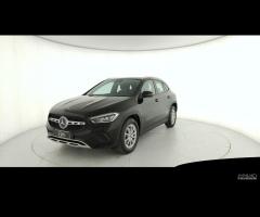 MERCEDES-BENZ GLA 200 d Business Extra auto