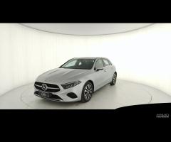 MERCEDES-BENZ A 180 d Advanced auto