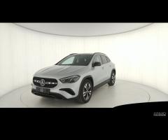 MERCEDES-BENZ GLA 200 d automatic