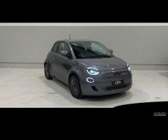 FIAT 500e 3+1 - 500e 3+1 42 kWh Icon