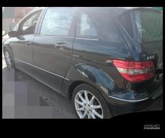 ricambi vari mercedes  b 180 anno 2007 cc 2.0 d.