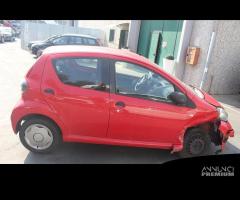 TOYOTA AYGO 1.0 B 50KW 5M 5P (2010) RICAMBIO USATO