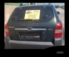 Ricambi auto hyundai tucson anno 2005 cc 2.0 d