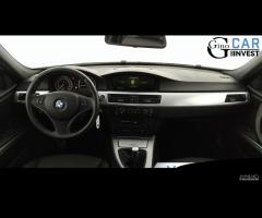 BMW Serie 3 E90 Berlina - 320si - 12