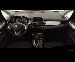 BMW Serie 2 F45 2018 Active Tourer - 225xe Active - 9