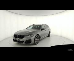 BMW Serie 5 G31 2020 Touring LCI - 520d Touring mh