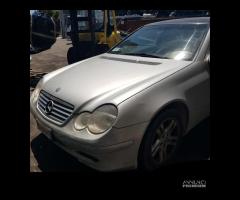 Ricambi vari mercedes c 180 kompressor anno 2002