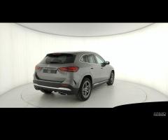 MERCEDES-BENZ GLA 180 d Automatic