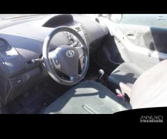 TOYOTA YARIS 1.3 B 64KW 5M 3P (2008) RICAMBIO USAT