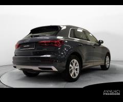 AUDI Q3 35 TDI quattro Business Advanced