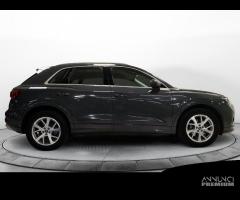 AUDI Q3 35 TDI quattro Business Advanced