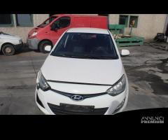 HYUNDAI I20 1.2 G 63KW 5M 5P (2013) RICAMBIO USATO