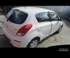 HYUNDAI I20 1.2 G 63KW 5M 5P (2013) RICAMBIO USATO