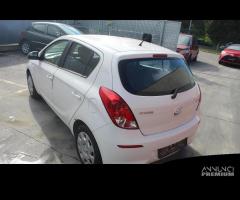 HYUNDAI I20 1.2 G 63KW 5M 5P (2013) RICAMBIO USATO