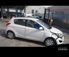 HYUNDAI I20 1.2 G 63KW 5M 5P (2013) RICAMBIO USATO - 6