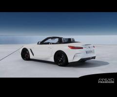 BMW Z4 sDrive30i - 18