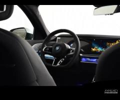 BMW i7 xDrive60 MSport - SOLO CON PERMUTA - 16