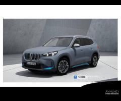 BMW iX1 xDrive30 xLine - 1