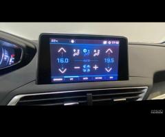 PEUGEOT 5008 II 2016 - 5008 1.2 puretech t Allure - 9