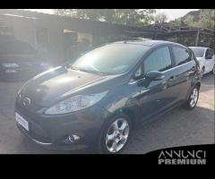 Ford Fiesta Ikon 1.4 diesel adatta a neopatentati