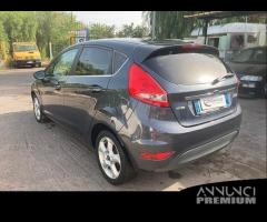 Ford Fiesta Ikon 1.4 diesel adatta a neopatentati - 6