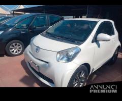 Toyota iQ 1.0 benzina