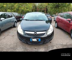 Opel Corsa 1.2 5 porte ideale a neopatentati