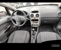 Opel Corsa 1.2 5 porte ideale a neopatentati