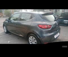 Renault Clio 1.5 dci - 8