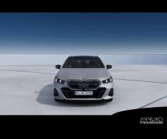 BMW i5 M60 xDrive Touring MSport Pro