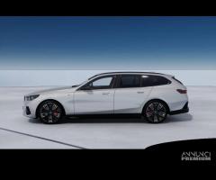 BMW i5 M60 xDrive Touring MSport Pro