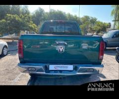 Dodge Altro RAM DODGE VERDE PETROLIO