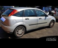 Ricambi vari Ford Focus 2000 cc 1.4 Benzina - 6