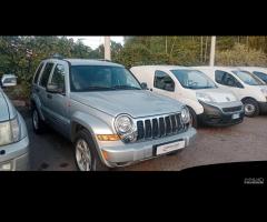 Jeep Cherokee 2.8 CRD Sport - 5