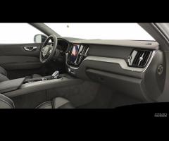 VOLVO N.XC60 Plus Dark B4 AUT - 15