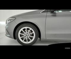 MERCEDES-BENZ Classe B - W247 2018 - B 180 d Sport - 11