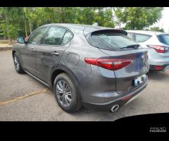 Alfa Romeo Stelvio 2.2 Turbodiesel 160 CV AT8 RWD