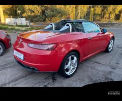 Alfa Romeo Spider 2.2 JTS - 6