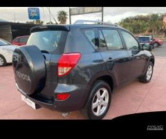 Toyota RAV 4 RAV4 2.2 D-4D 136 CV Luxury - 6