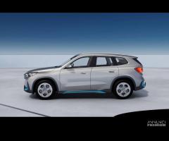 BMW iX1 xDrive30 xLine